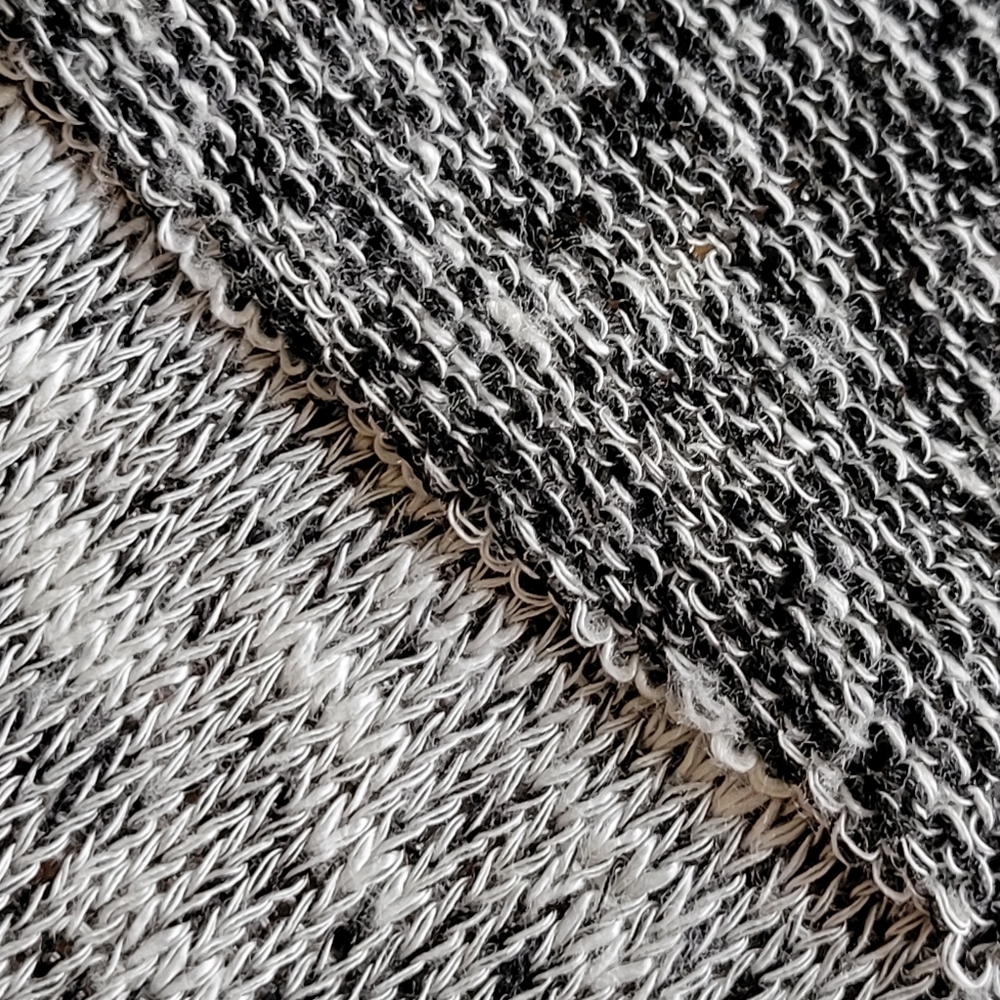 ๐ NWT FRANCESCA'S Gray Cowl Neck Sweater Lightweight Loose Fitting Size S Soft - Picture 4 of 6
